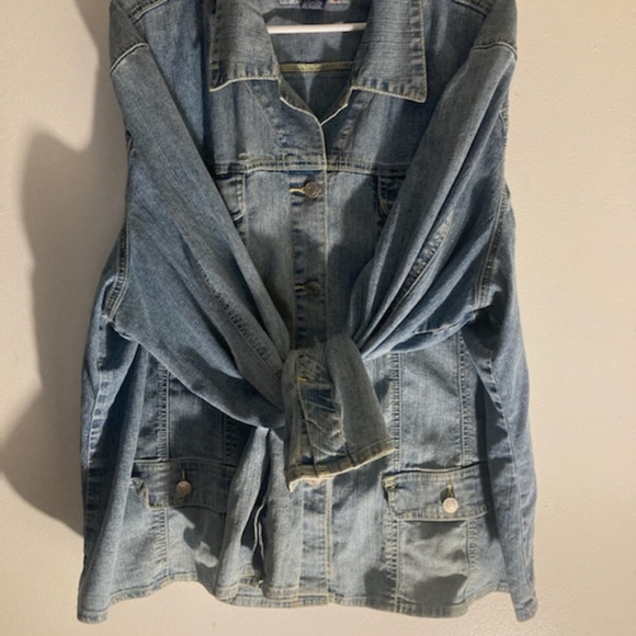 Jacket - Picture 2 of 3